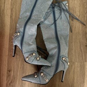 High heels boots with glitter NEW, NO USE